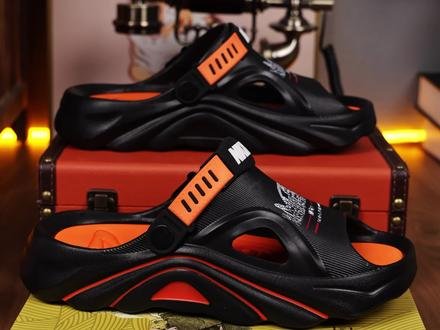 Brand slippers design and manufacturing
