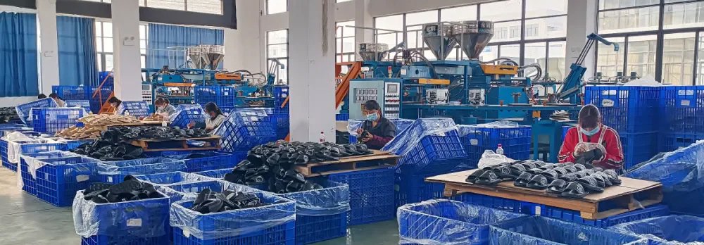 Deran Crocs Shoes Manufacturer Factory