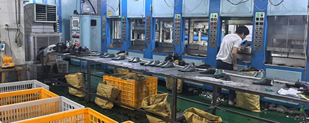 Deran Crocs manufacturers factory