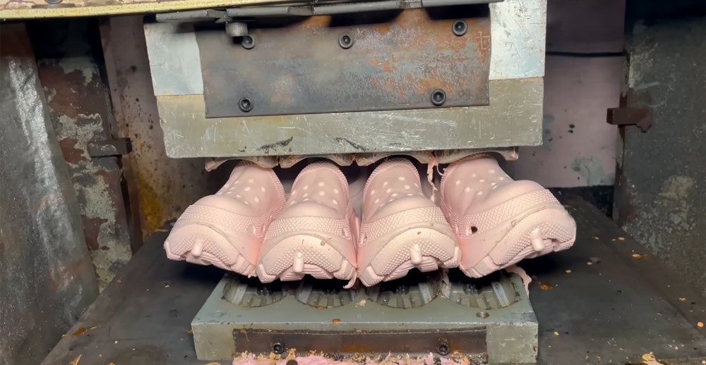 Deran Custom Crocs Shoe Manufacturer Molding Technology