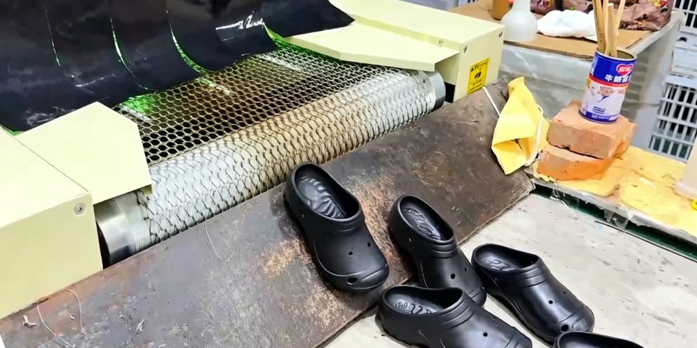 Custom Crocs Shoes Manufacturer Factory